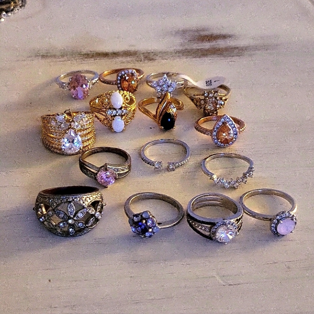 Ring lot
